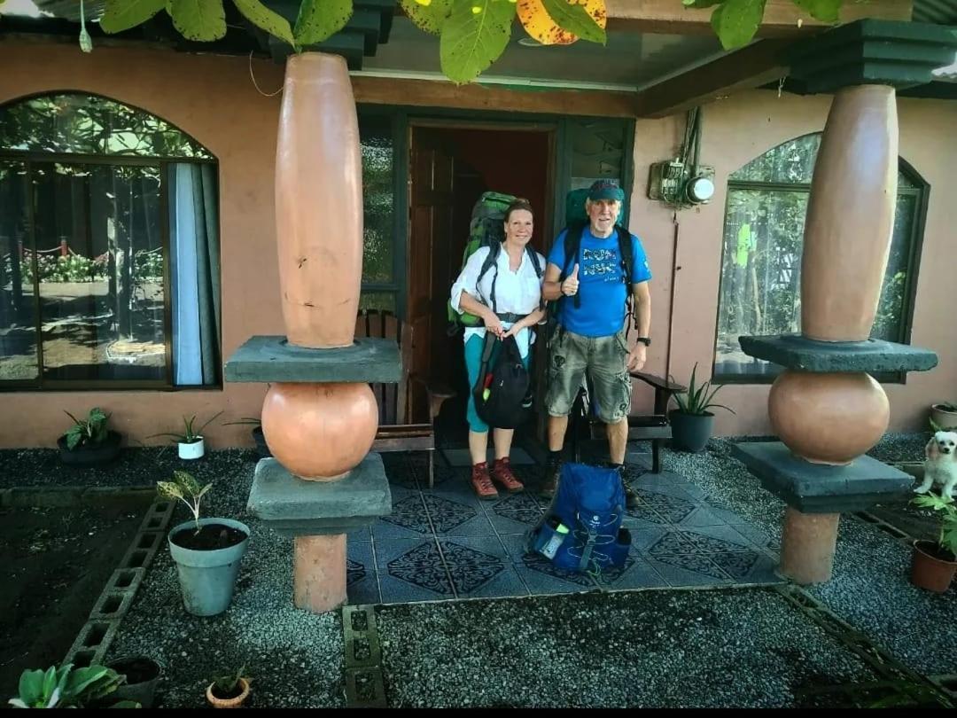 Micheck Beach House Tortuguero Exterior photo