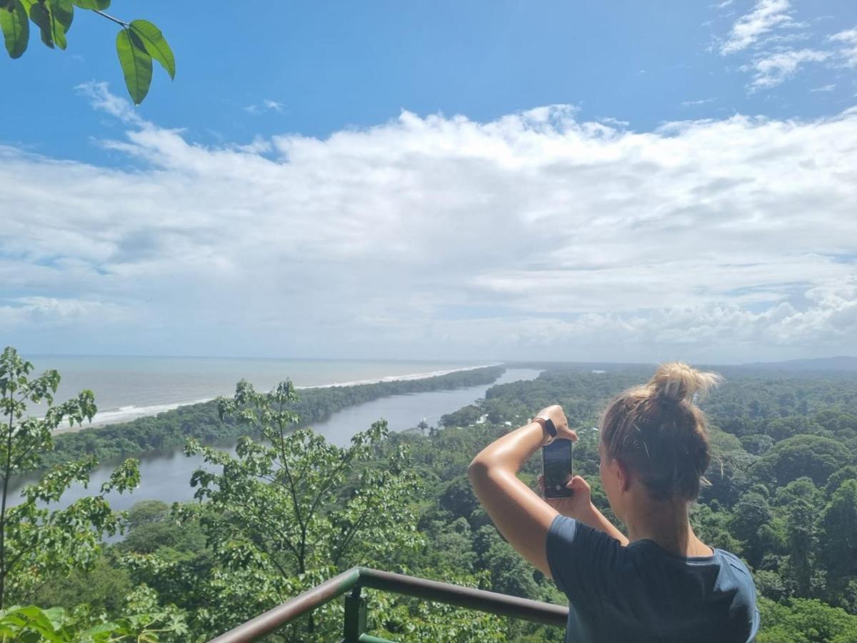 Micheck Beach House Tortuguero Exterior photo