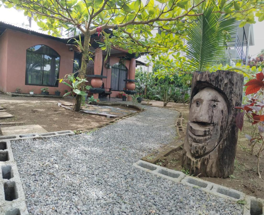Micheck Beach House Tortuguero Exterior photo
